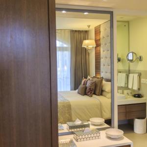 Riverside Room