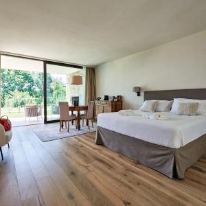 Suite with private terrace and whirlpool
