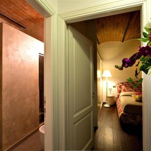 King Room with Spa Bath