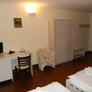 Triple Room with Terrace