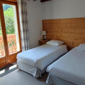 Twin Room with Private Bathroom