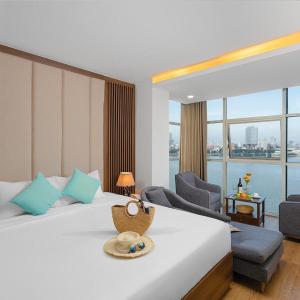 Double Room with Lake View