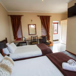 Basic Triple Room