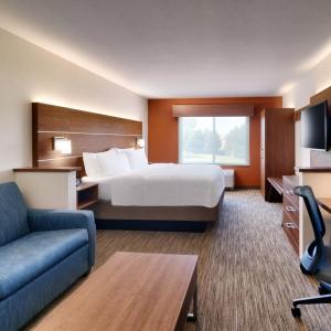 King Suite - Disability Access Tub/Non-Smoking