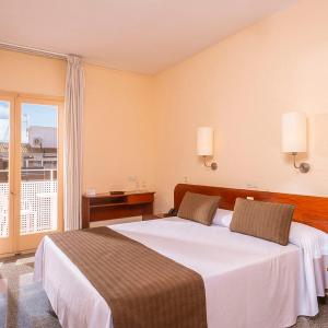 Double Room with Pool View
