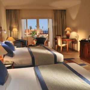 Family, King Bed, Garden View