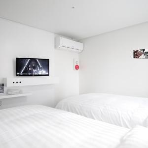 Twin Room with Balcony