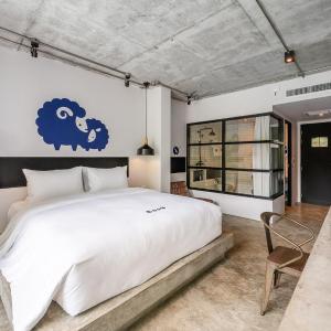 Superior Double Room with Balcony
