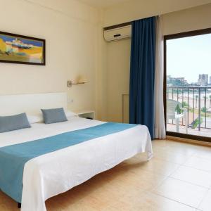 Double or Twin Room with Pool View