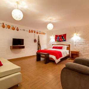 Suite with Hot Tub