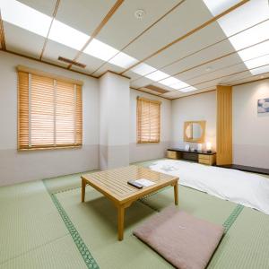 Japanese-Style Quadruple Room
