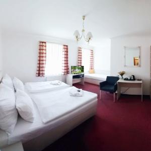 Luxury Triple Room