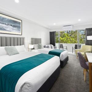 Waterfront Superior Twin Room