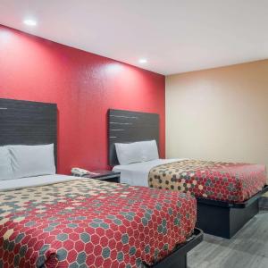 Double Room with Two Double Beds - Non-Smoking