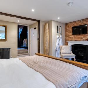 Superior King Suite