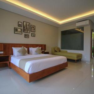 Deluxe Room with Pool and Garden View 
