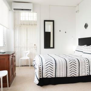Standard Queen Room-3