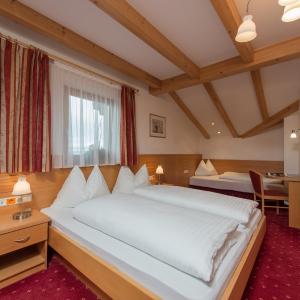 Triple Room with Balcony