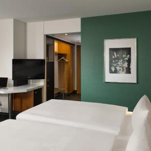 XL Room