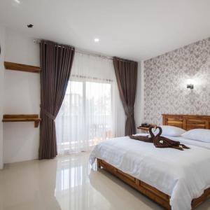 Superior Deluxe Double or Twin Room 