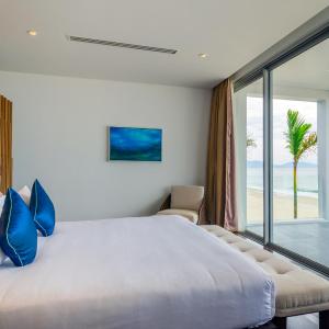 Five Bedroom Villa with Sea View – Free Daily mini-bar and One time BBQ set menu