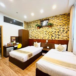 Twin Room with Bath