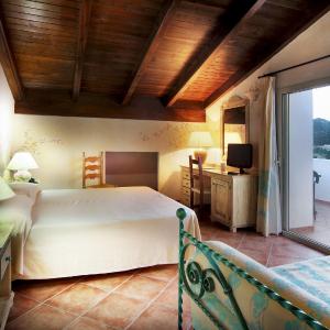Double or Twin Room with Sea View and Balcony