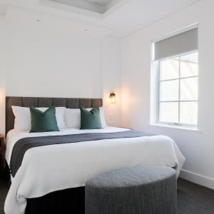 Deluxe One-Bedroom Suite with Spa Bath - Seppeltsfield