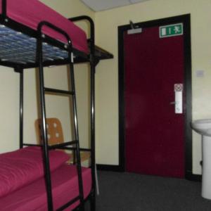 Standard Twin Room with Shared Bathroom