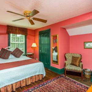 Queen Room - Room 306
