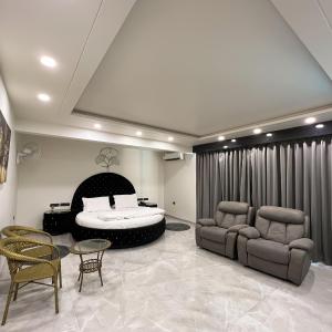 King Suite with Balcony