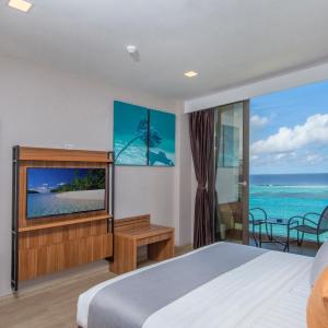 Deluxe Double or Twin Room with Sea View