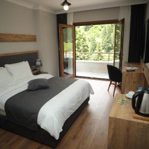 King Suite with Balcony