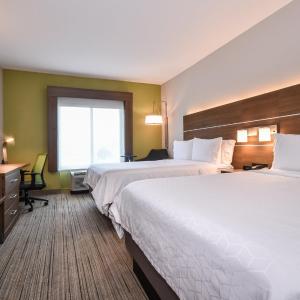 Standard Room with Two Queen Beds