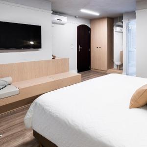 Suite with Spa Bath