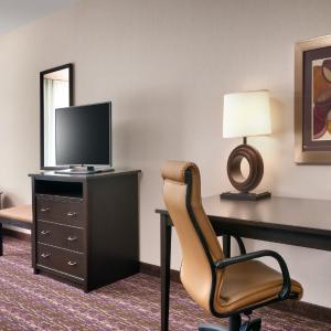 Suite with Two Queen Beds - Communications Accessible