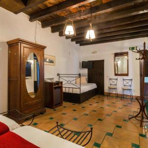 Standard Double Room with Extra Bed
