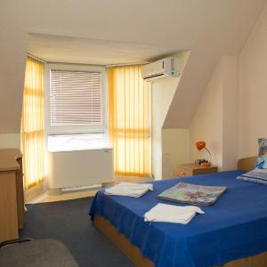 Single Room with Bath