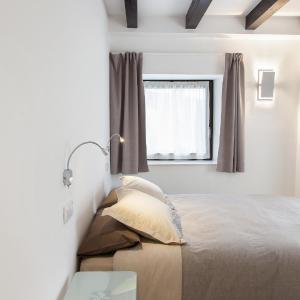 Single room with double bed