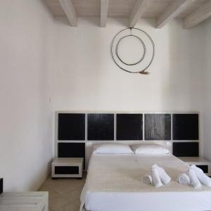 King Studio with Sofa Bed
