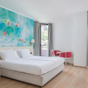 Double or Twin Room with Garden View