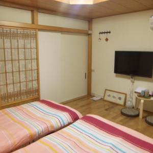 Japanese-Style Twin Room with Share Bathroom