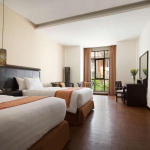 Deluxe Twin Room with Garden View - Non-Smoking