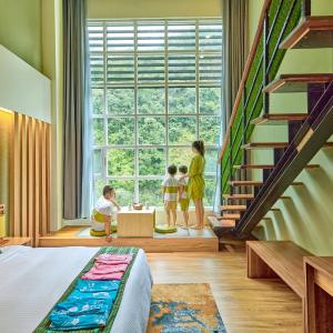 Loft Family Room with Creek View
