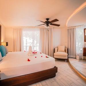 Honeymoon Suite