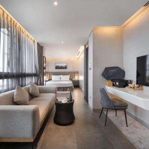 Suite with City View