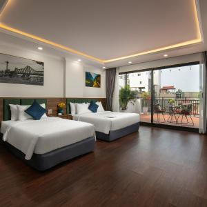 Family Room with Terrace