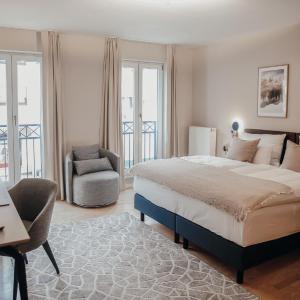 Superior Double Room without Balcony with City View