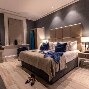 Junior Suite with Garden View