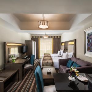 Triple Studio with Kitchenette - 20% Discount on Food, Beverages and Laundry. 10am Early Check-In and 2pm Late Check-Out (Subject to Availability)